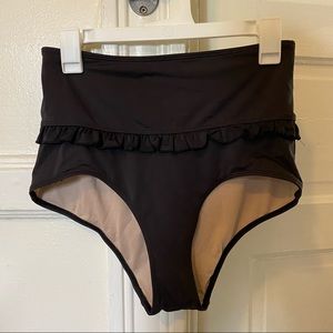 Kortni Jeane high waisted black bottoms with ruffle